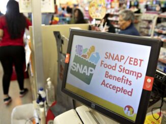 Store checkout screen showing SNAP/EBT acceptance.