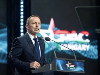 Man speaking at CPAC Hungary event.