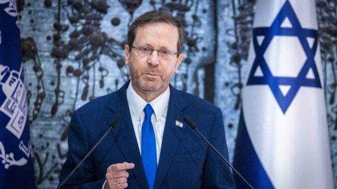 Man speaking at podium with Israeli flag. Man speaking at podium with Israeli flag.